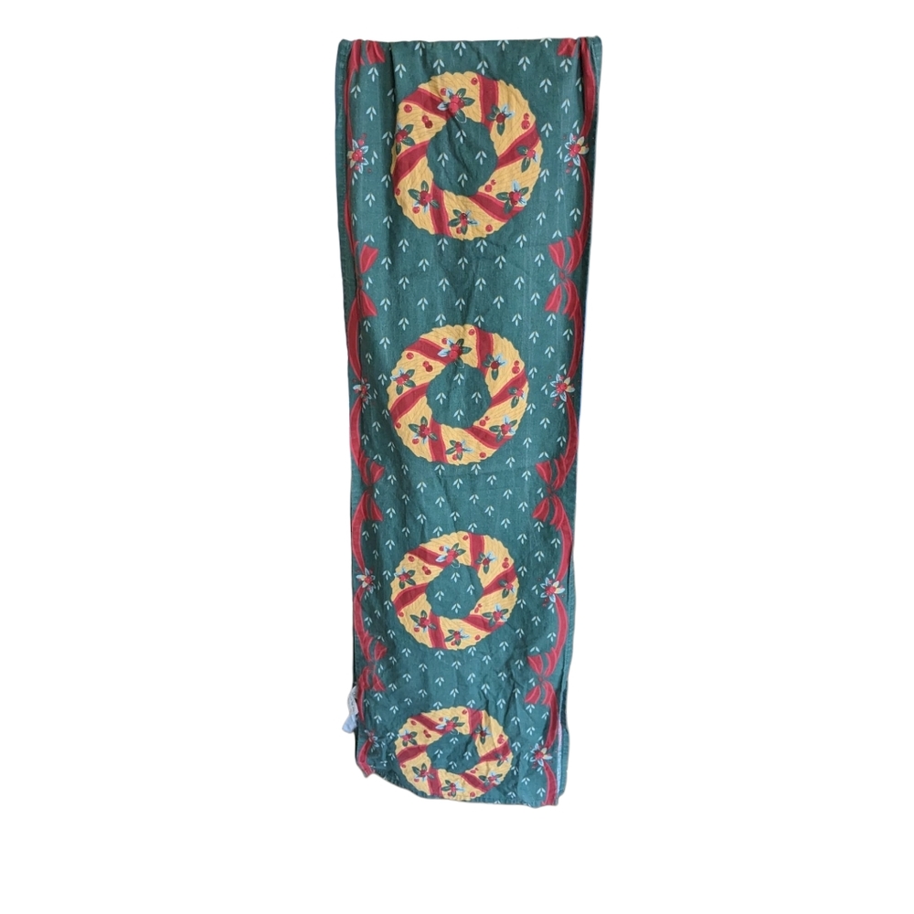 Vintage '80s Christmas table runner